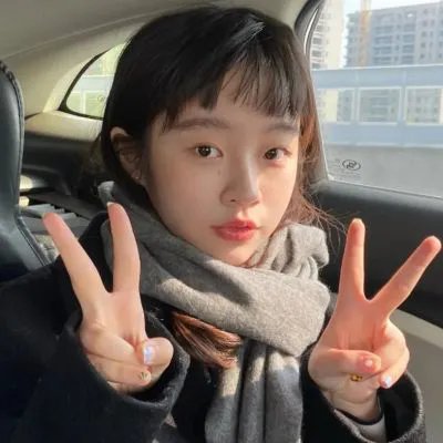 《两只老虎》海报