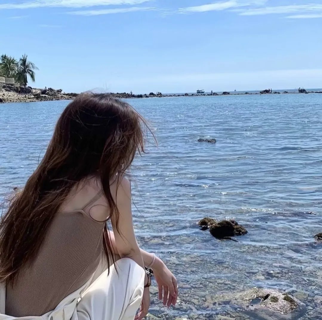 《真相大白》海报